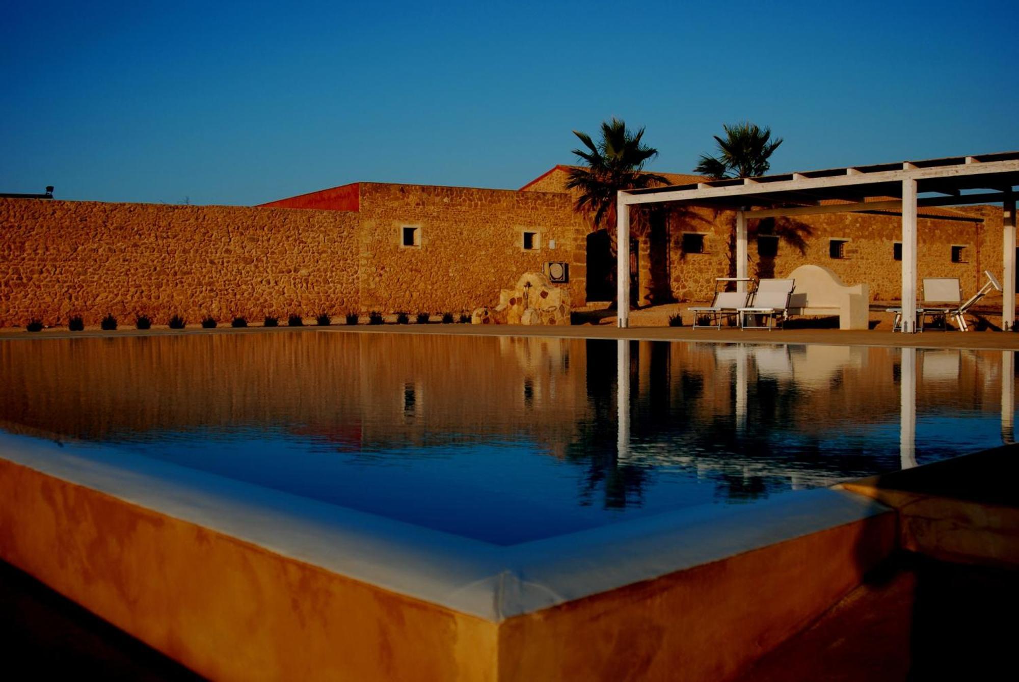 Agriturismo Baglio Donnafranca Wine Resort Marsala Buitenkant foto